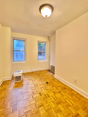 Rented by Waverly Realty Associates | media 16