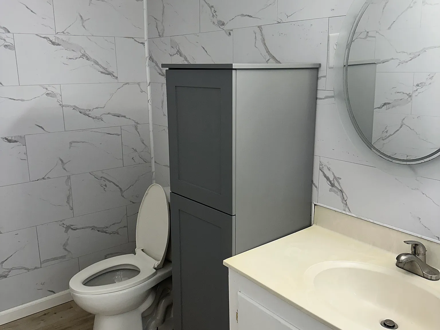 3 bed, 1345 sqft, $1,985 — Photo 2