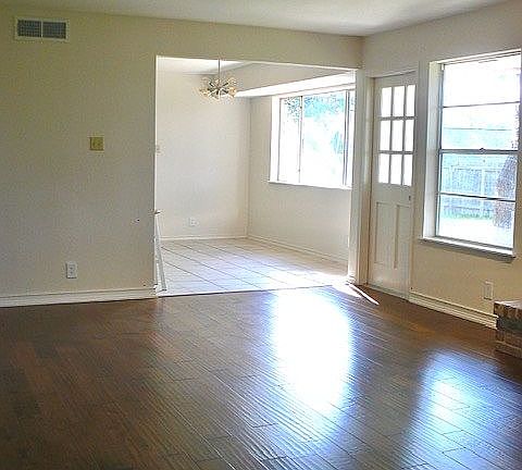 4th image of 14303 Ambleside Ln