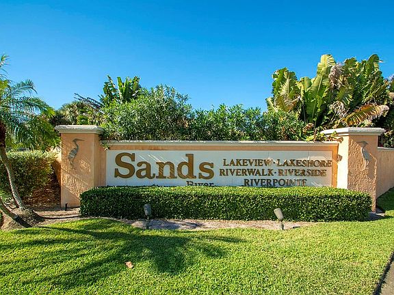 5th image of 3216 S Lakeview Cir #5206