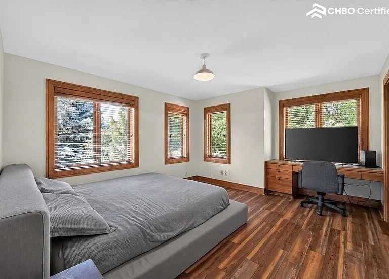 1001 Belvedere Ct — Photo 14