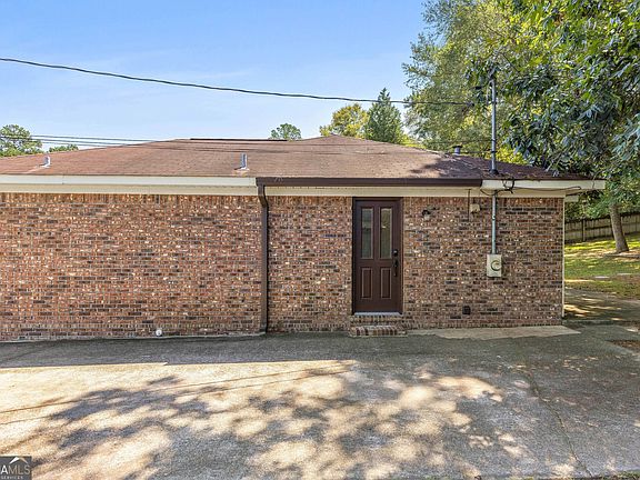 5th image of 5918 Hunter Rd