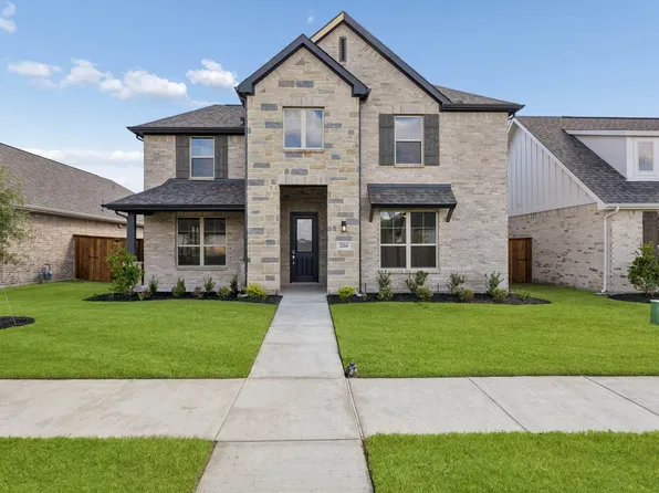 2214 Terlingua Dr, Waxahachie, TX 75165
