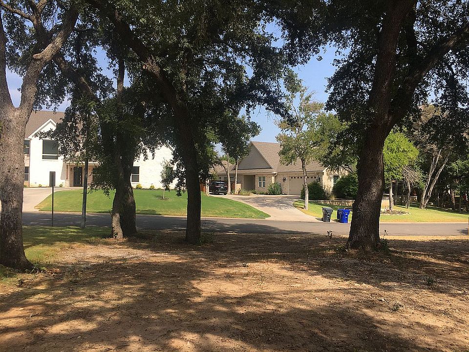 2nd image of 313 Keys Creek Dr
