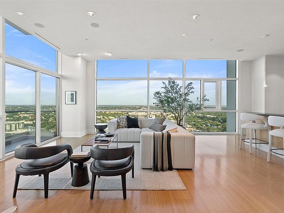 3rd image of 555 5th St #2901