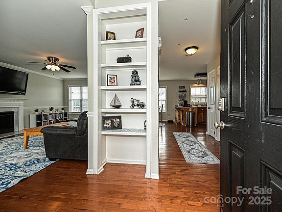 2nd image of 364 Holstein Dr
