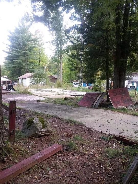 2nd image of 5340 Birch St