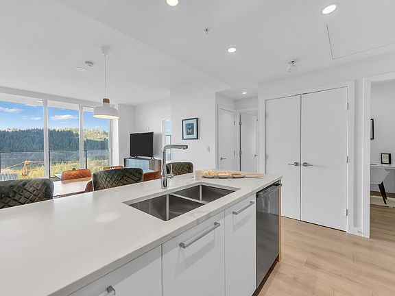 2nd image of 567 Clarke Rd #3502