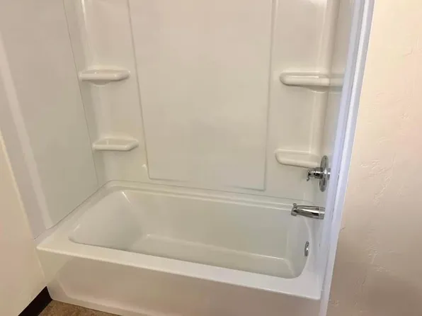 (undisclosed Address), Kaukauna, WI 54130