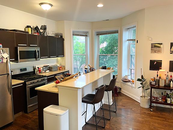 4th image of 1854 N Humboldt Blvd #2S