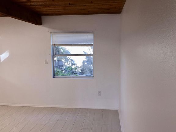 Kitchen Dinning Area