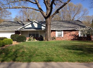8784 Apple Gln, Rogers, AR 72756