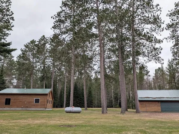 8832 River Dr, Angora, MN 55703