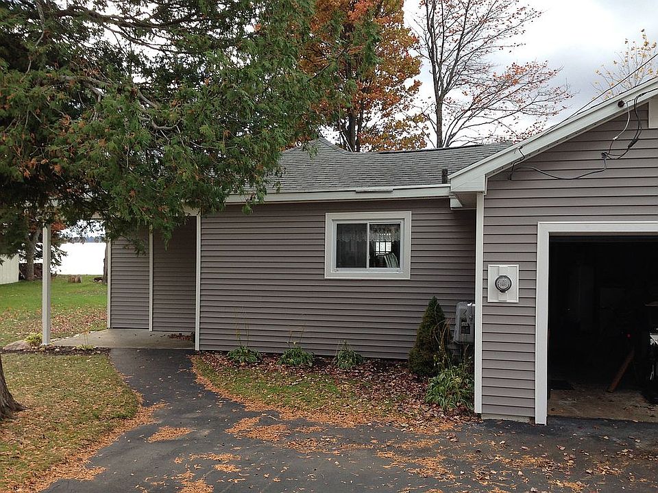 2nd image of 889 E Lake Mitchell Dr