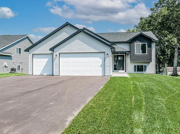 725 114th Ct NE, Blaine, MN 55449