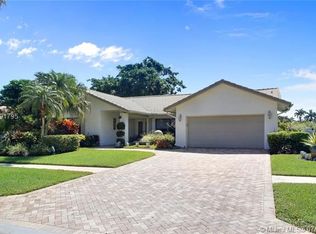 20161 Back 9 Dr, Boca Raton, FL 33498
