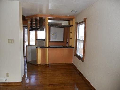 4th image of 2650 S 28th St