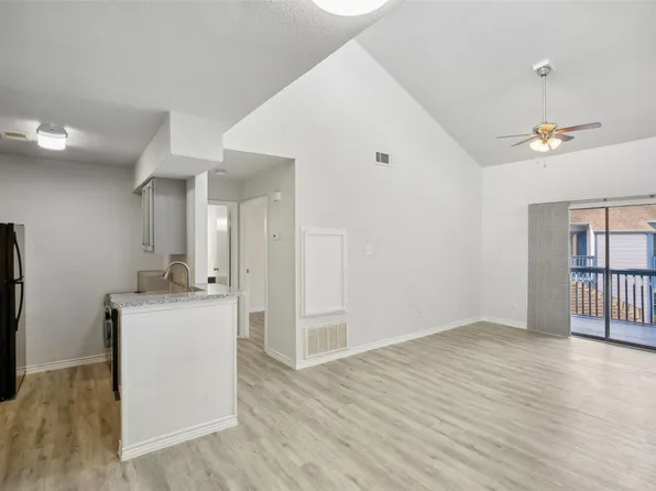 13155 Walden Rd #212, Montgomery, TX 77356