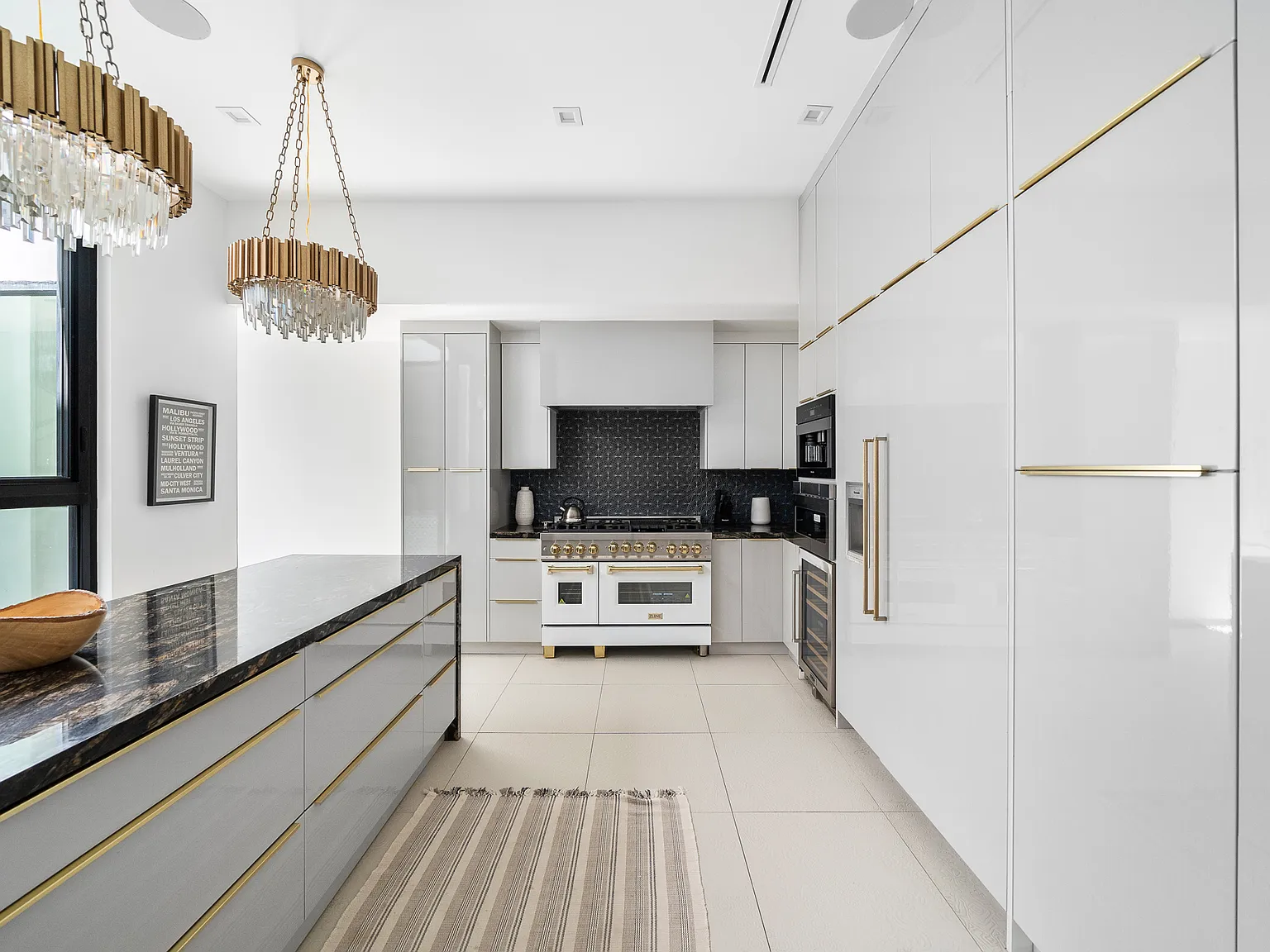 838 California Ave — Photo 4