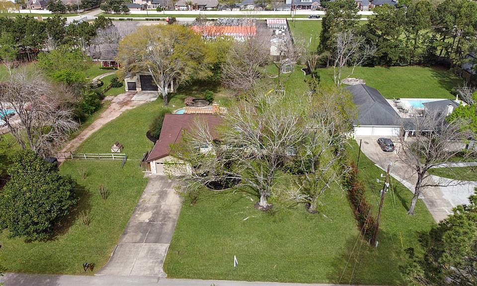 1st image of 2711 N Saddlebrook Lane