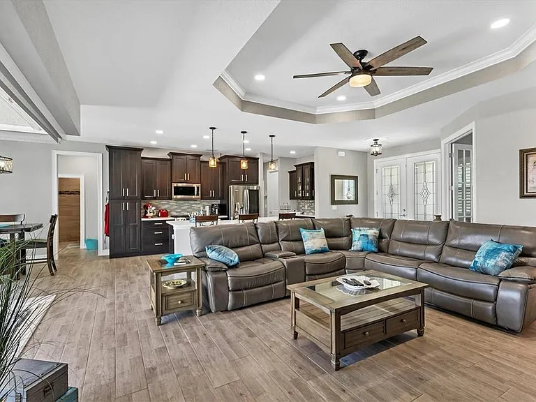 7403 Snow Dr — Photo 14