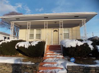 61 Brush Hill Rd, Providence, RI 02909