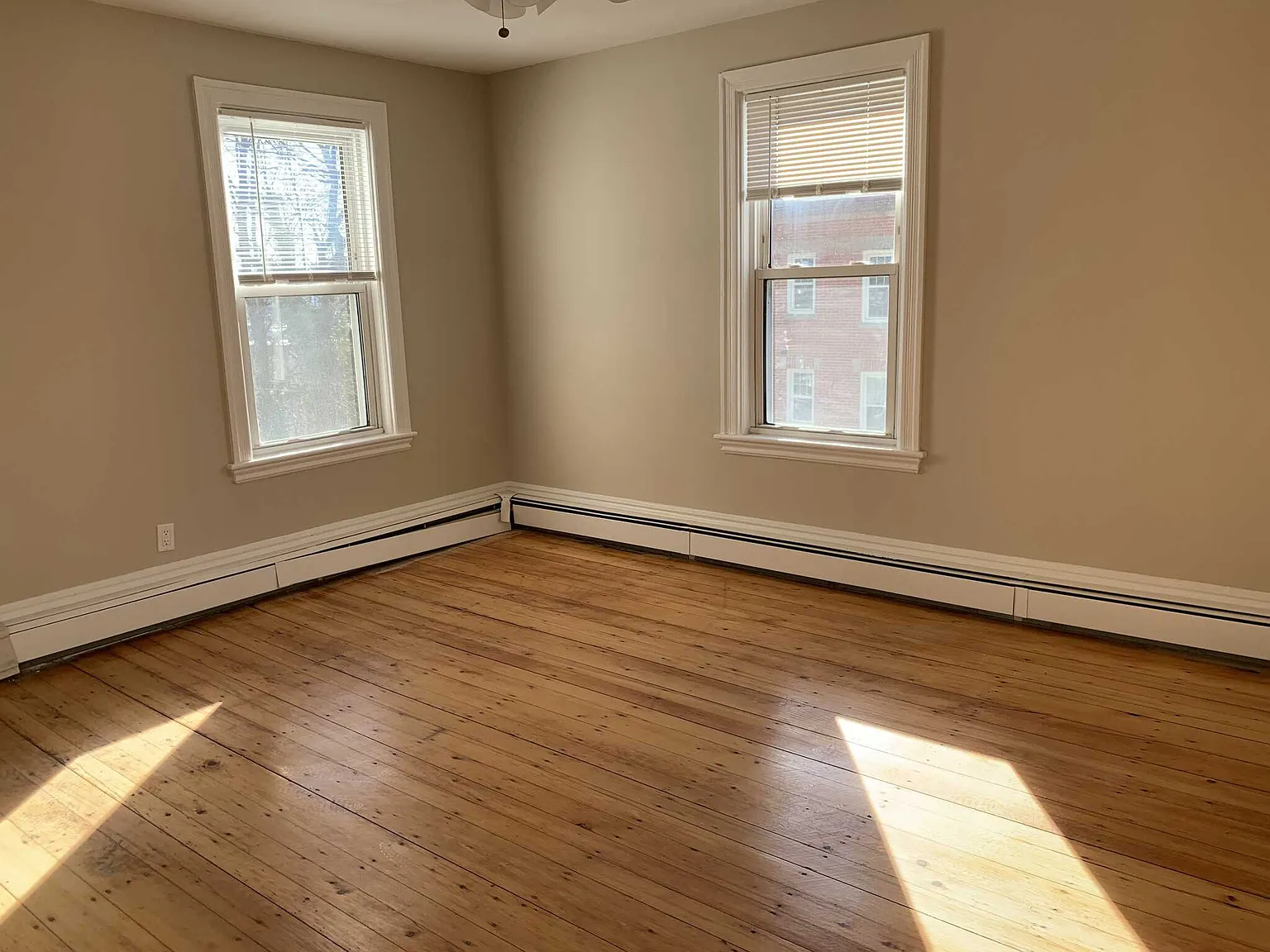 3 bed, $3,500 — Photo 2