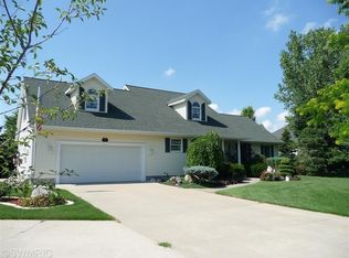 2908 Brookmere St, Muskegon, MI 49444