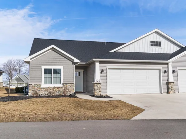 122 Lane 151a Hamilton Lk, Hamilton, IN 46742