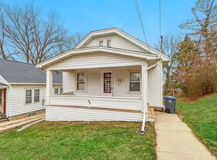 129 4th St, Waukesha, WI