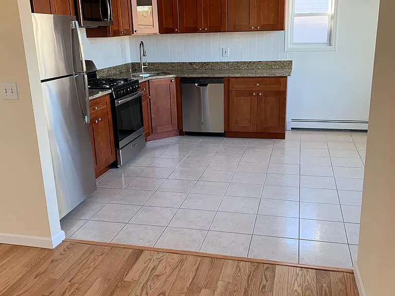 46 Adams Ave #2 — Photo 5