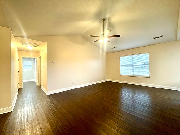 Large Den/Living area with high ceilings