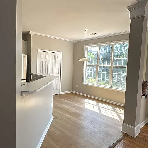 129 Sandy Ln — Photo 4