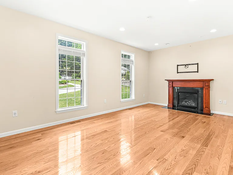 18 Grant Rd — Photo 11