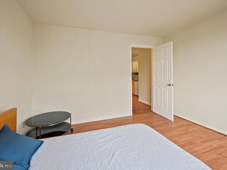 2401 Washington Cir NW #H-803 — Photo 18