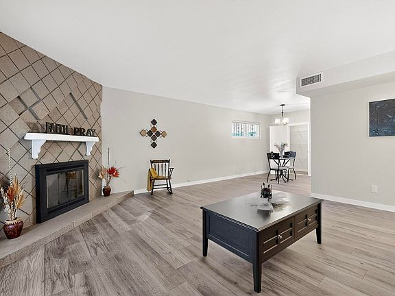 2nd image of 10401 Princess Jeanne Ave NE