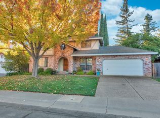 18 Marlton Ct, Sacramento, CA 95831