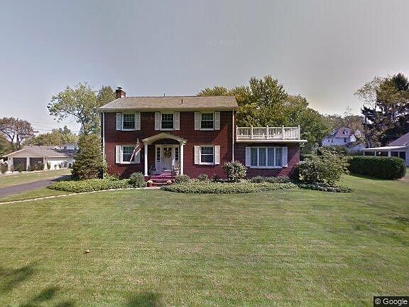 3931 Parkside Ave Erie PA 16508 Zillow