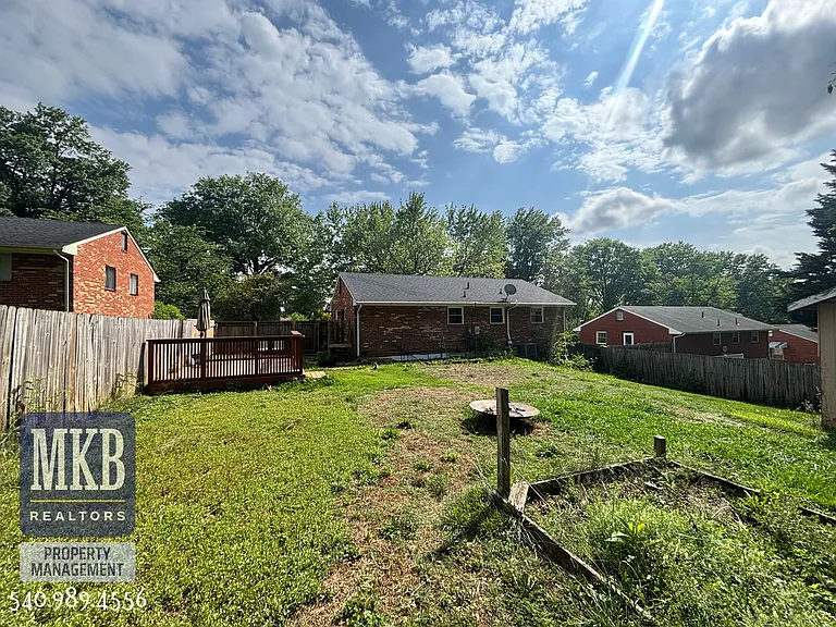 4706 Casper Dr NE — Photo 40