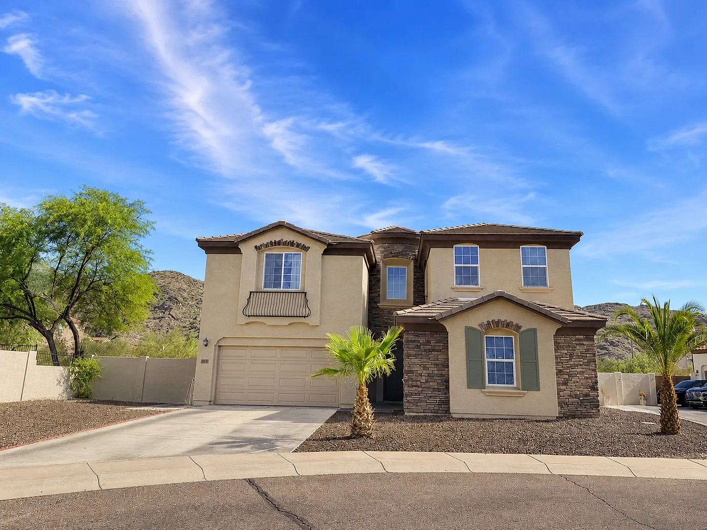 6 bed, 3689 sqft, $4,295 — Photo 1