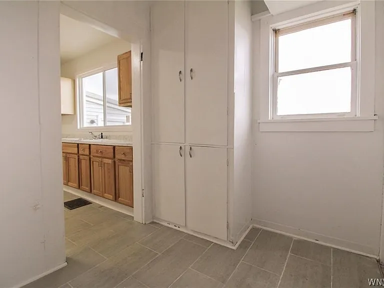 15634 Lakeshore Rd — Photo 13