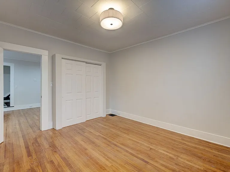 144 Liberty St #LEFT SIDE — Photo 14