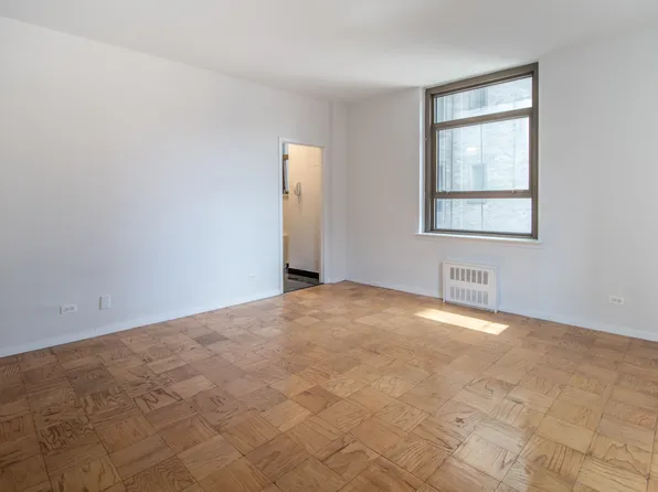 4 Park Avenue image 8 of 12