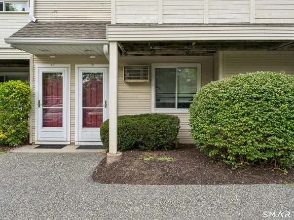 51 Willow Springs #51, New Milford, CT 06776