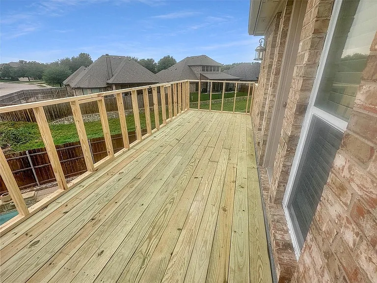 10717 Greenview Ct — Photo 24