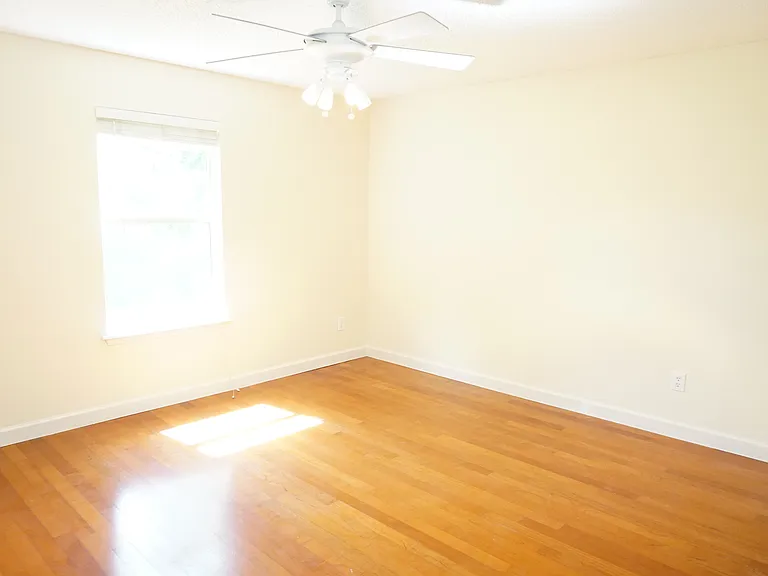 Fourth bedroom