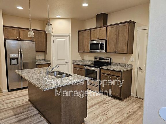 3rd image of 5704 NE 58th Way