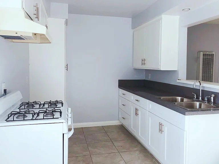 355 S Arroyo Dr #K — Photo 7