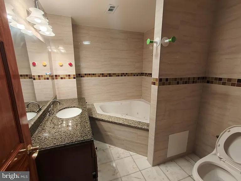 1106 Wallace St #B — Photo 19
