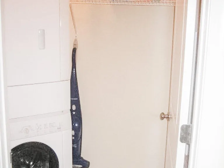 313 Woodvale Pl — Photo 24
